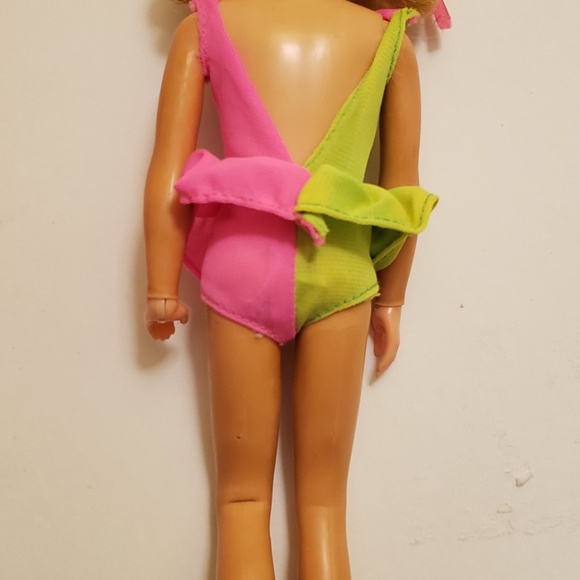 Vintage 1969 Skipper Doll with Original Trade In Box by Mattel/Barbie, Swimsuit+ - Picture 4 of 15